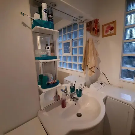 Hébergement de vacances Maison Spacieuse Avec Jardin à Bel-air-val-d'ance *