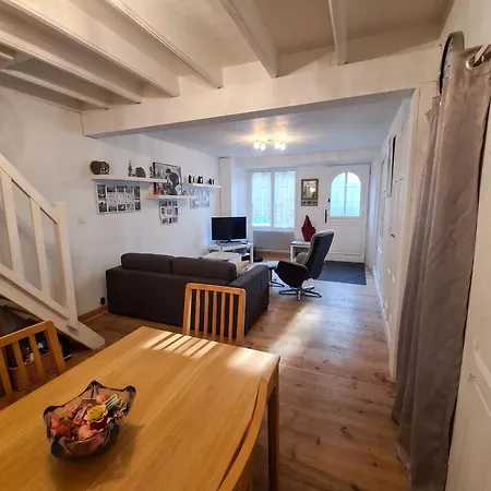 Maison Spacieuse Avec Jardin A Bel-air-val-d'ance *